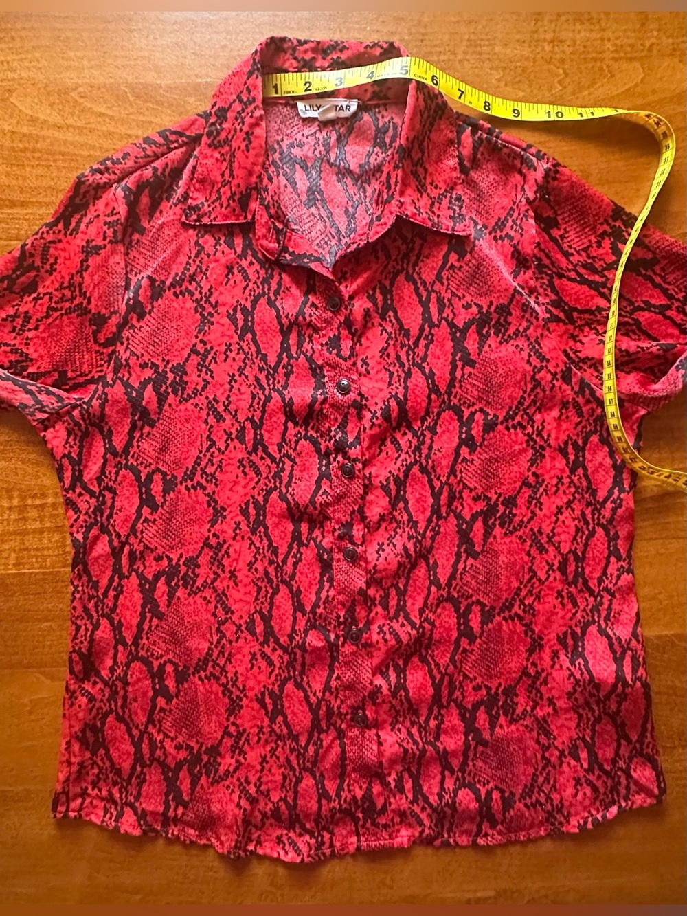 Lily Star•snake print long-sleeve button-down blouse•small•polyester•red & black - Picture 13 of 16
